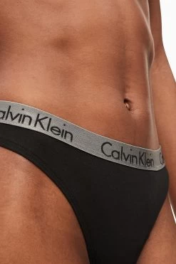 Calvin Klein Radiant Thong -Fashion Women 269159s3