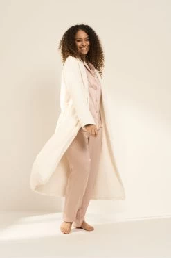 Truly White Fleece Lined Bathrobe