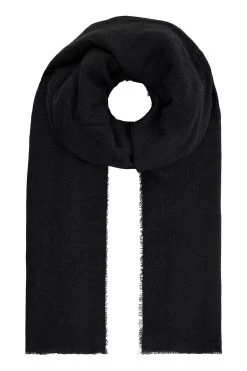 Accessorize Black Wells Supersoft Blanket