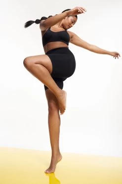 Heist Contour Shaping Seamless High Waisted Shorts -Fashion Women C20372s3