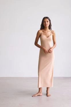 Commando Nude Smooth Shaping Long Slip
