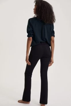 Baukjen Bootcut Black Jeans -Fashion Women C51012s3