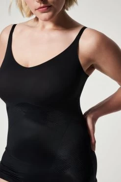 SPANX Thinstincts 2.0 Tummy Control Shapewear Black Cami Top -Fashion Women C70694s3