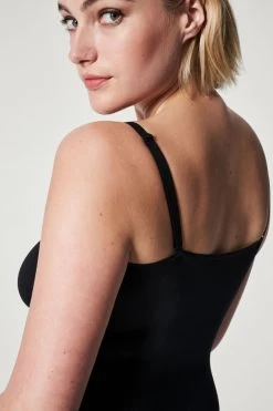 SPANX Thinstincts 2.0 Tummy Control Shapewear Black Cami Top -Fashion Women C70694s4