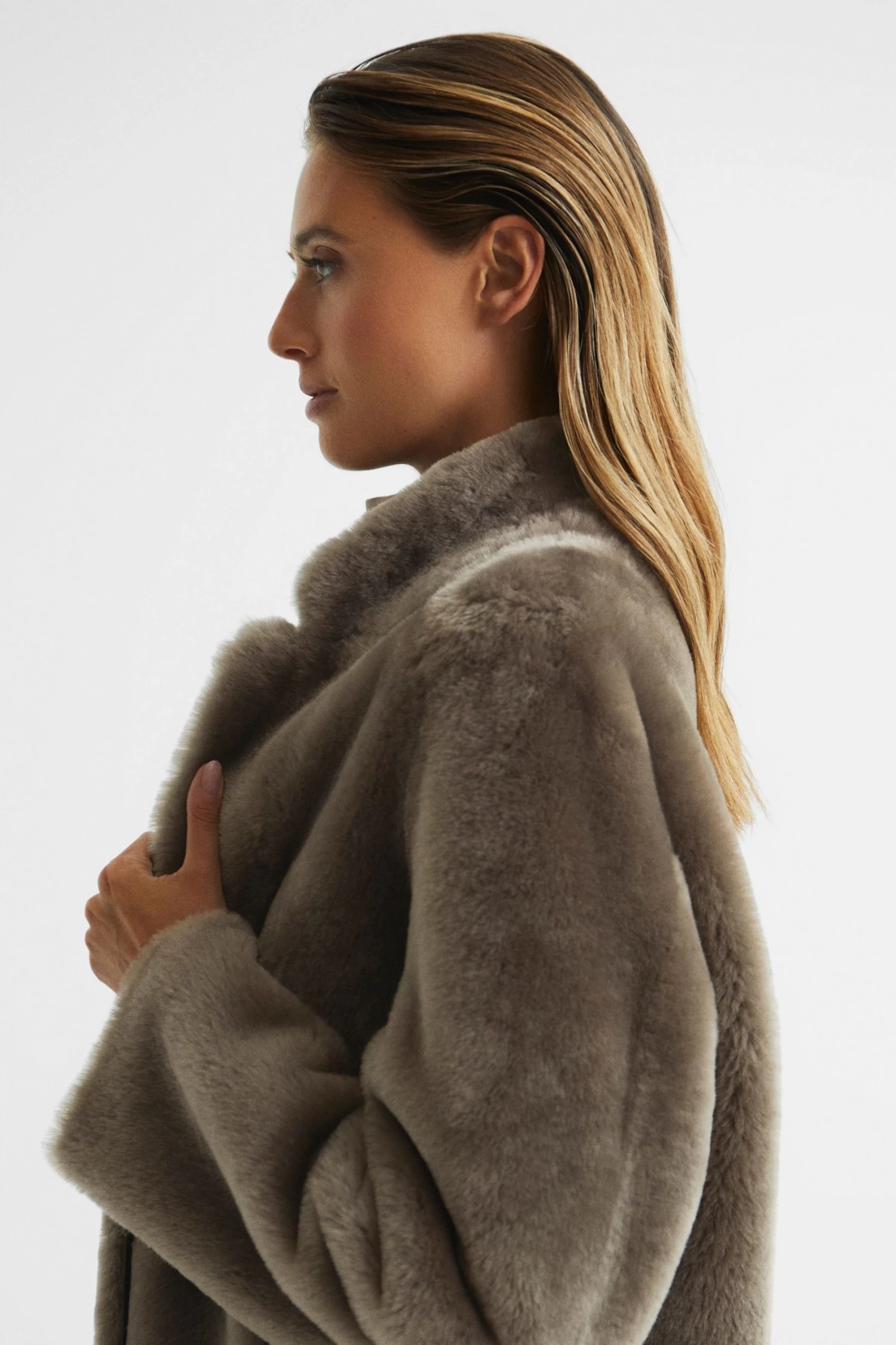 Reiss Jayce Reversible Long Shearling Coat 8 Reiss Jayce Reversible Long Shearling Coat - Image 6