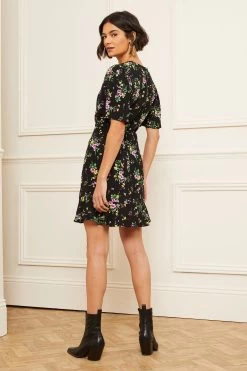 Love & Roses Twist Front Flutter Sleeve Mini Dress -Fashion Women K34941s3