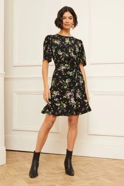 Love & Roses Twist Front Flutter Sleeve Mini Dress -Fashion Women K34941s4