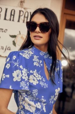 Friends Like These Keyhole High Neck Short Sleeve Tie Back Mini Dress -Fashion Women K44156s4