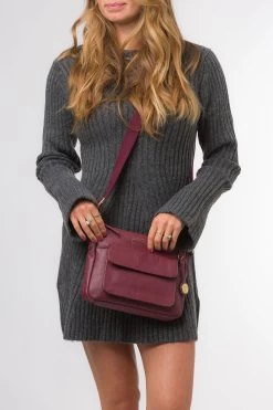 Pure Luxuries London Tindall Leather Shoulder Bag