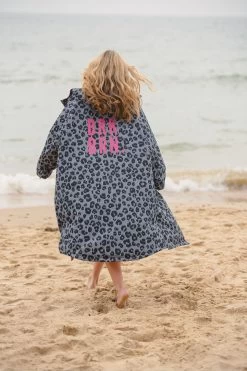 Brakeburn Leopard Spot Chinook Changing Robe -Fashion Women P93565s5