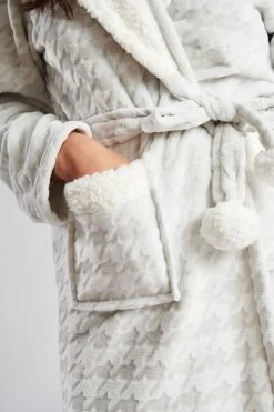 Loungeable Hooded Dressing Gown -Fashion Women Q35031s3