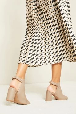 Lipsy Peep Toe Block Heel Faux Leather Bootie -Fashion Women R02 192s5