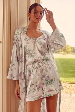 Love & Roses Printed Satin Robe -Fashion Women R90733s3