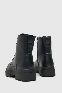 Schuh Ashton Chunky Lace Up Black Boots -Fashion Women T04922s3