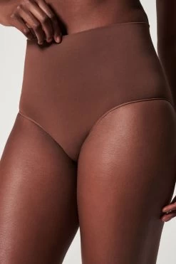 SPANX® EcoCare Seamless Shaping Knickers
