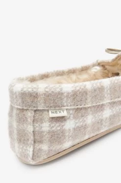 Next Faux Fur Lined Moccasin Slippers -Fashion Women U30671s3