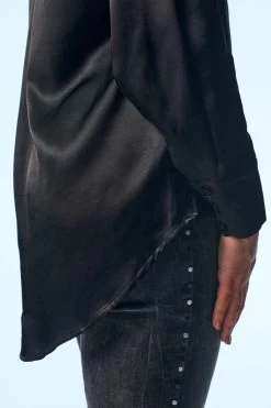 Next Own. Oversized Satin Shirt 17 Next Own. Oversized Satin Shirt -Fashion Women U51850s6